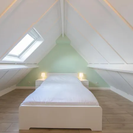 Vissershuis 214 With Parking By Interhome