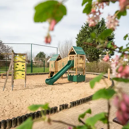 Vissershuis 214 With Parking By Interhome Semesterbostad *