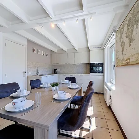 Semesterbostad Vissershuis 214 With Parking By Interhome