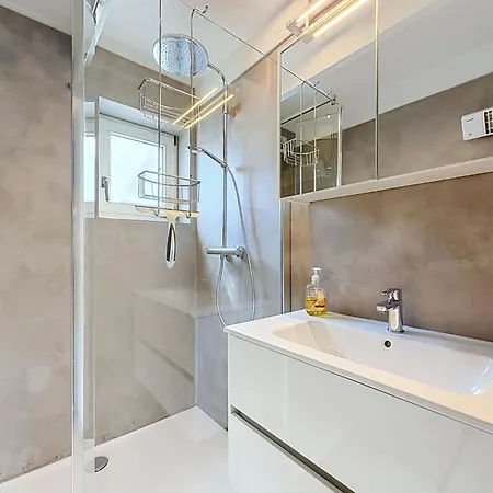 Vissershuis 214 With Parking By Interhome *